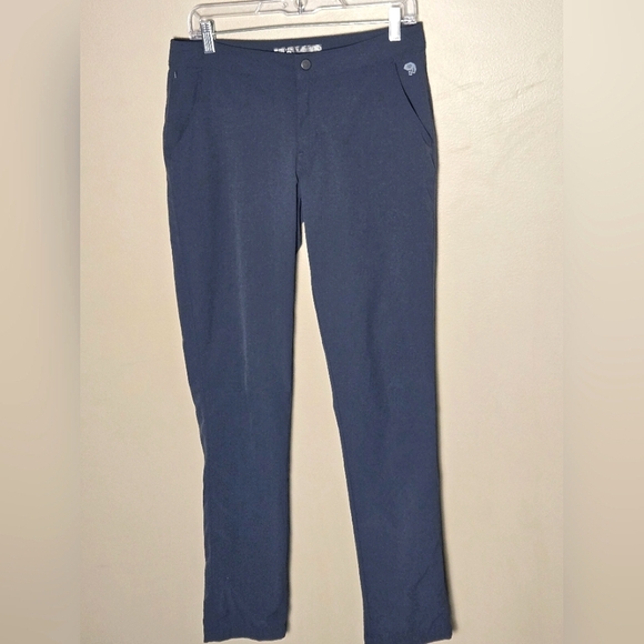 Women's Mountain Hardwear Yumalina Utility Gorpcore Hiking Pants, Size 4 - Picture 1 of 4